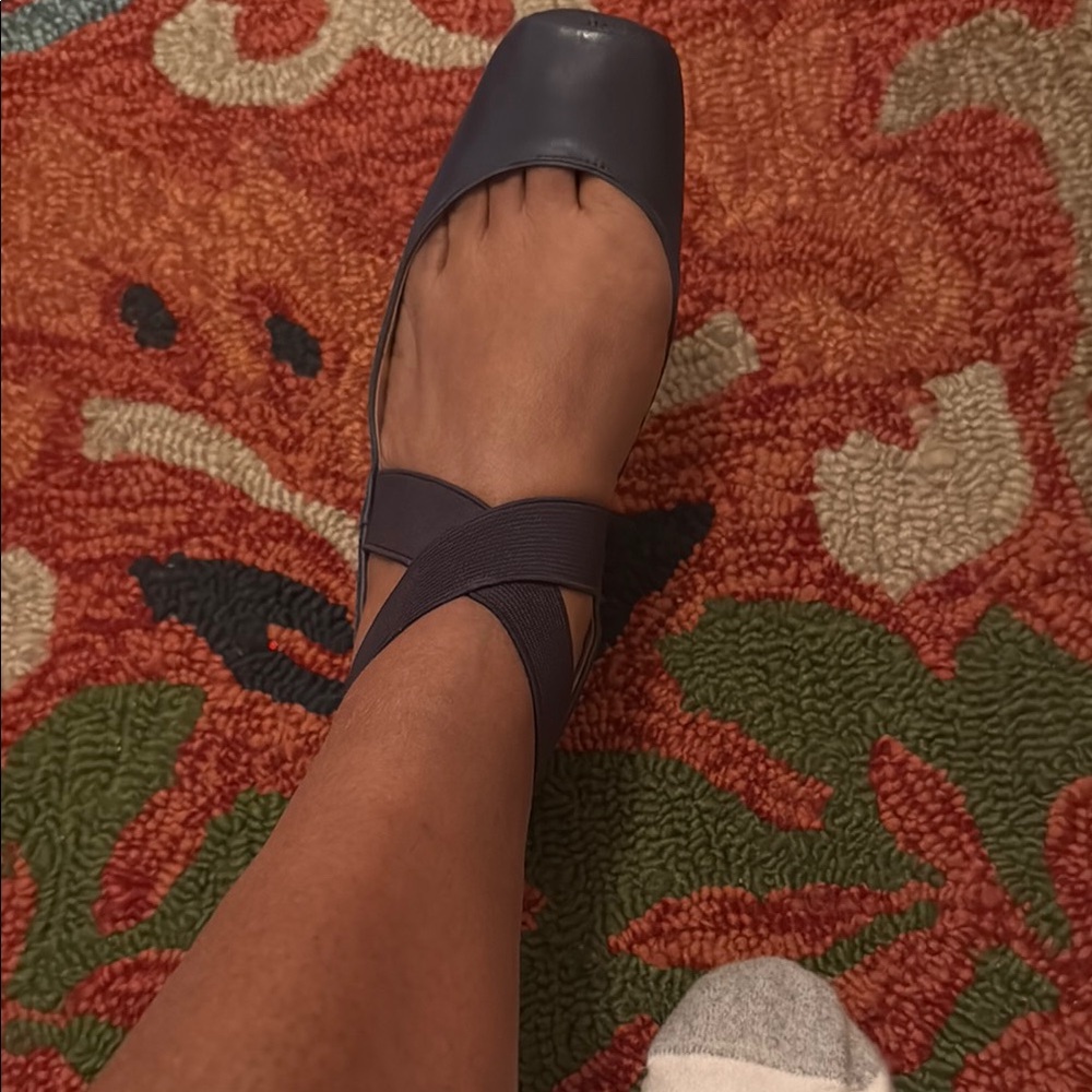 Jessica Howard Blue Flats with Open Toe and Smooth Material